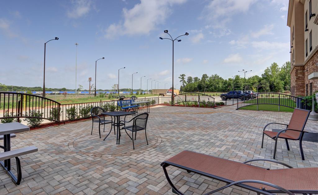 Comfort Suites Бейтсвилл Экстерьер фото